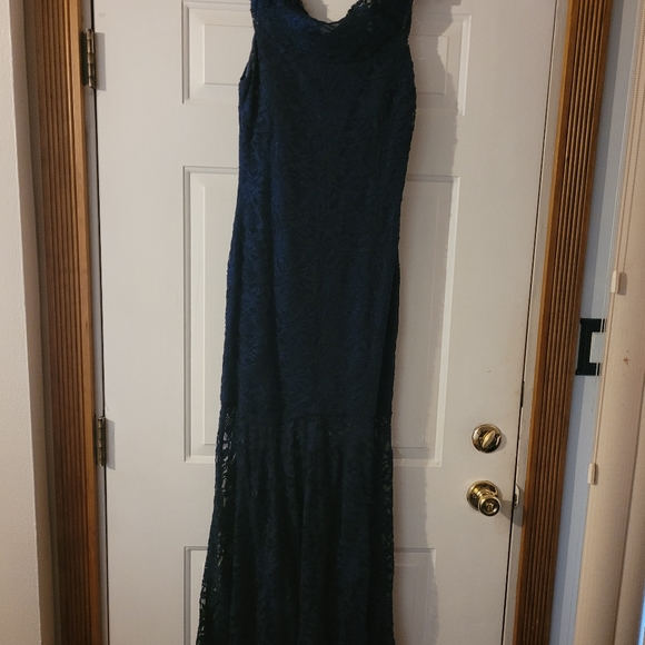 "Nightway" Navy Blue caplet evening dress size 10... unlined lace below knee. - Picture 3 of 6